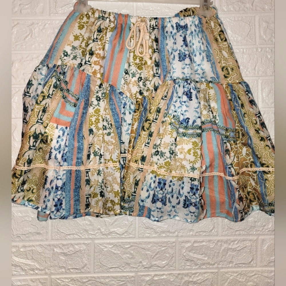 Short skirt